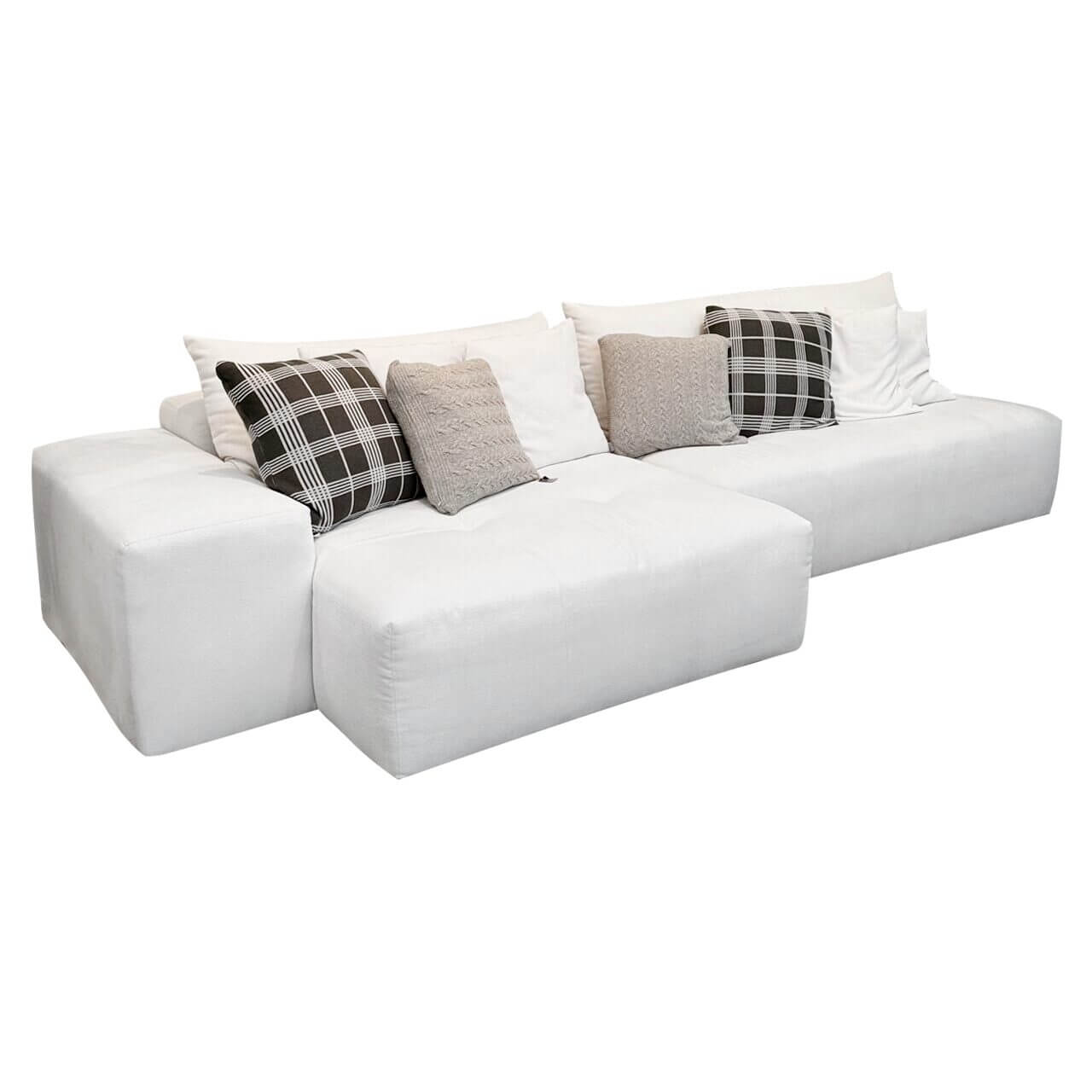 Sofá com Chaise e Puff 27